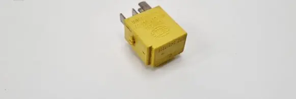 Mercedes-Benz A W168 Other relay 4RD00781402 0025421219