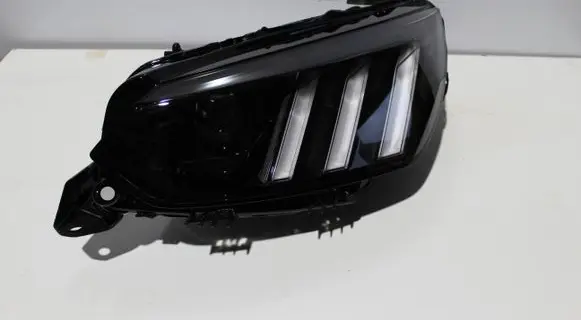 Peugeot 208 Headlight/headlamp 9841642080