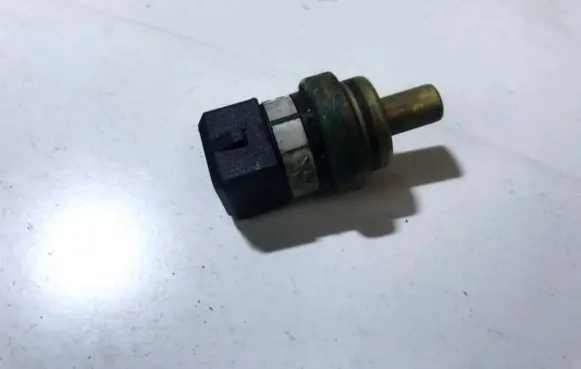 Audi A4 S4 B5 8D Coolant temperature sensor 058919501a