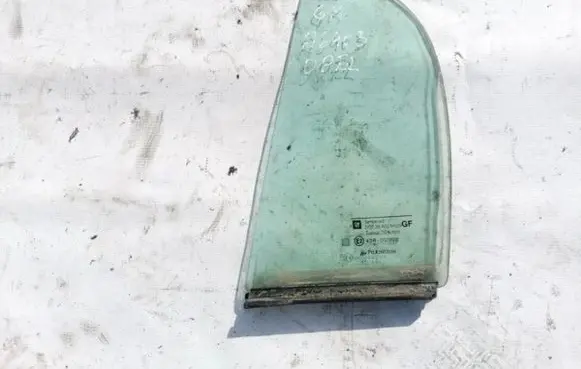 Rear vent window glass