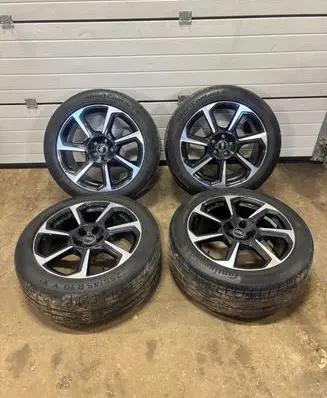 Audi Q3 F3 R19 alloy rim 83A601025B