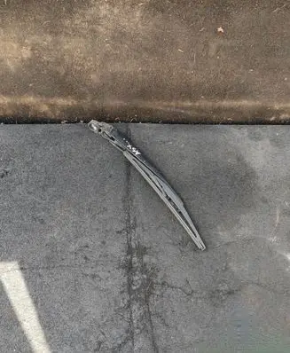 Mitsubishi ASX Rear wiper blade arm 