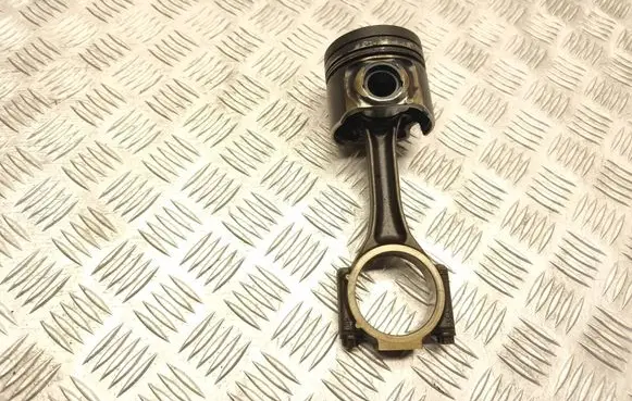 Audi A3 S3 8P Piston with connecting rod 81L115