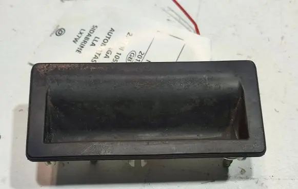Tailgate opening switch