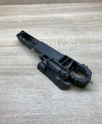 Front door exterior handle/bracket