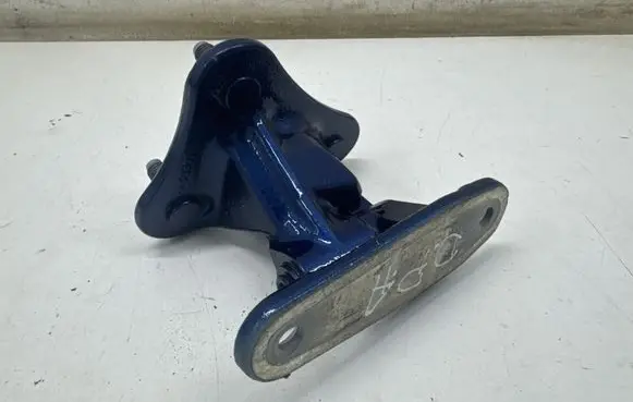 Mercedes-Benz GLE W167 Front door lower hinge