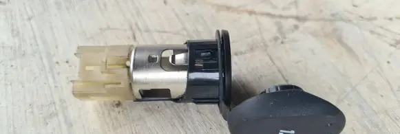 Renault Espace IV 12 V Socket (rear) 