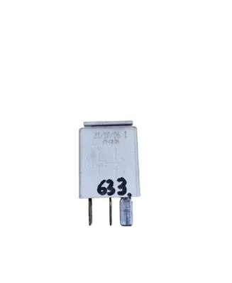 Volkswagen PASSAT B5 Other relay 1K0951253
