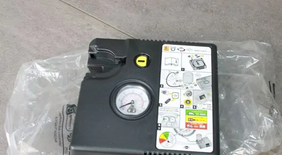 Renault Master III Tire air pump compressor 995652748R AIRCOMPRESSOR