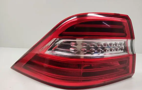 Mercedes-Benz ML W166 Rear/tail lights A1669063301