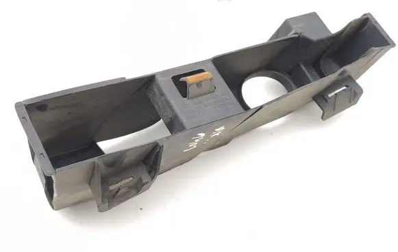 Renault Megane IV Front bumper mounting bracket 620935487R