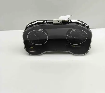 Nissan Qashqai J12 Speedometer (instrument cluster) 68260HN10A