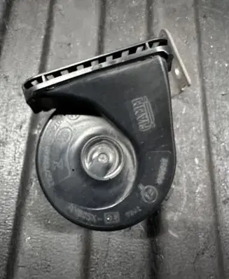 Volvo S90, V90 Horn signal 31662952 AM80SX A072657