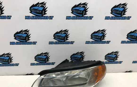 Volvo V70 Headlight/headlamp 31214353
