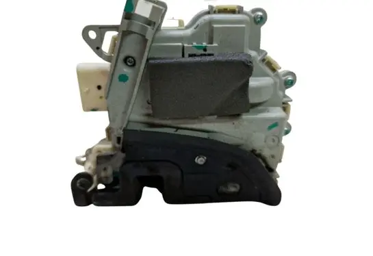 Audi A1 Front door lock 8J1837016C