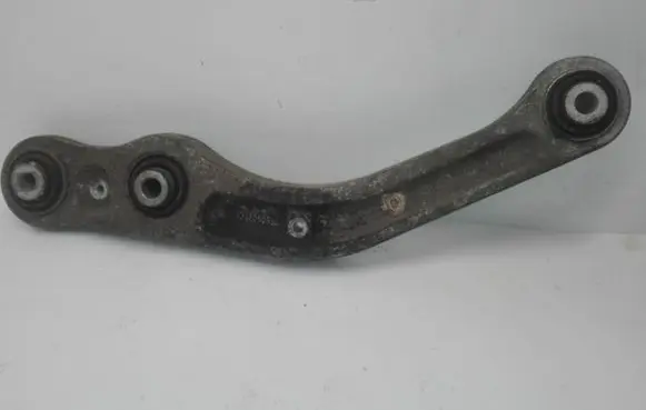 Rear control arm