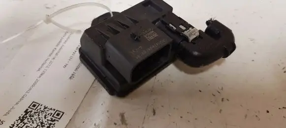 BMW 1 F20 F21 Glow plug pre-heat relay 857008702 0522120103