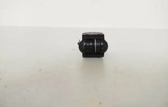 Volkswagen PASSAT B5 Headlight level height control switch 3B0941333C