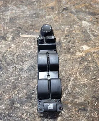 Mazda 2 Front door window regulator with motor DF74