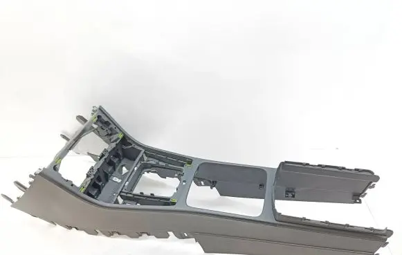 Volkswagen PASSAT B7 Center console 3AB863243