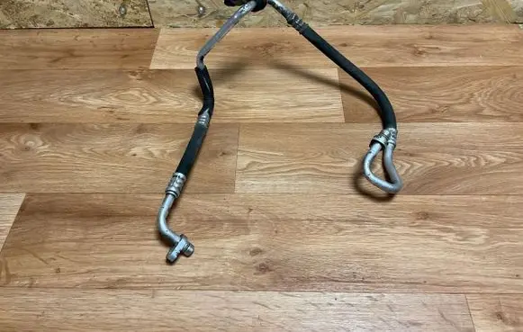 Renault Megane III Air conditioning (A/C) pipe/hose 