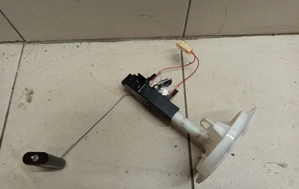 Fuel level sensor