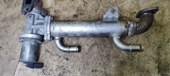 Hyundai Santa Fe EGR valve 2841627400 988294P