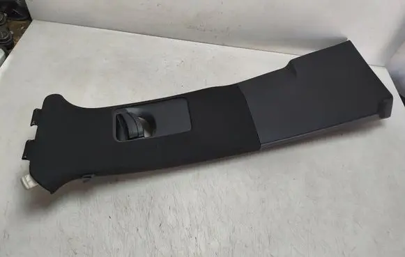 Volkswagen Touareg II (B) pillar trim (top) 7P6867239AJ