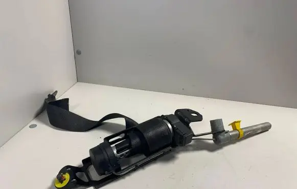 Volvo S60 Front seatbelt 30662740