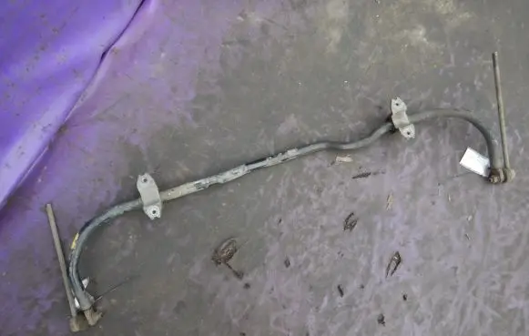 Volkswagen Golf V Front anti-roll bar/sway bar