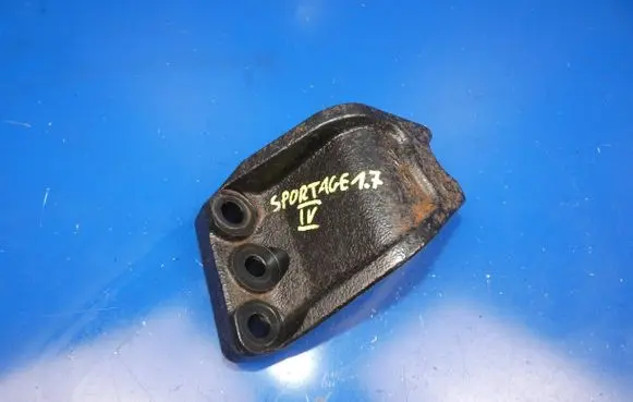 KIA Sportage Engine mounting bracket 