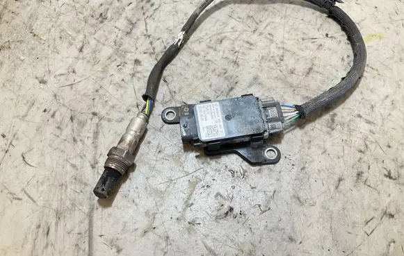 Peugeot Partner III Lambda probe sensor 0281006851 9816276480