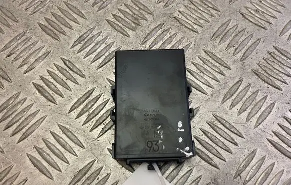 Lexus NX Gateway control module 8911162050