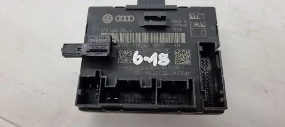 Audi A4 S4 B8 8K Door control unit/module 8T0959793