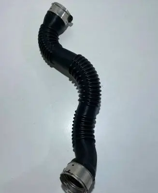 Mercedes-Benz CLA C117 X117 W117 Intercooler hose/pipe A2465200001