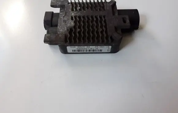 Ford Focus Coolant fan relay 940002906