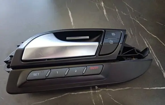 Audi Q7 4L Front door interior handle 4L0959527A 4L0837019