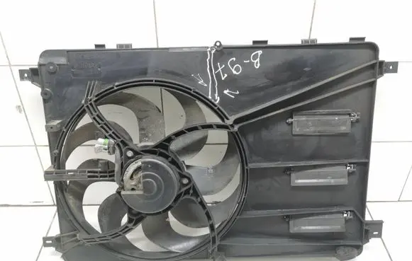Volvo V40 Electric radiator cooling fan 31319165 8240660