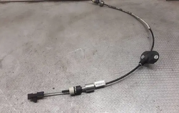 Volvo V70 Gear shift cable linkage 31259082