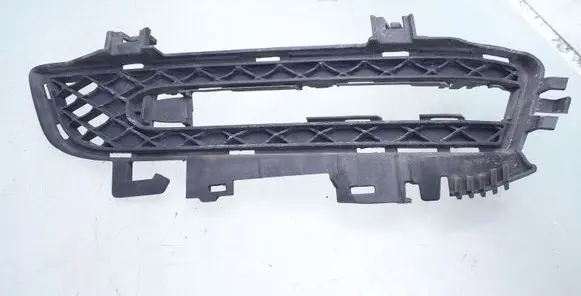 Mercedes-Benz E A207 Front bumper lower grill A2078800424