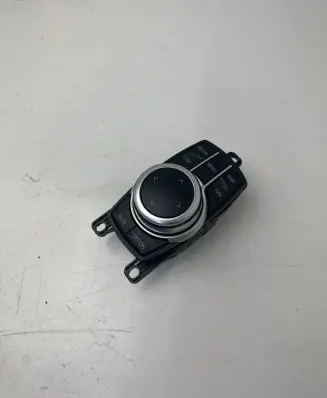 BMW 3 F30 F35 F31 Head unit multimedia control 9490067