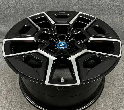 BMW XM R22 alloy rim 1543988