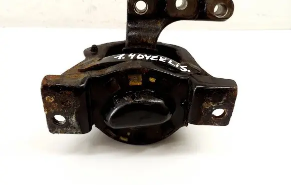 Peugeot 208 Engine mount bracket