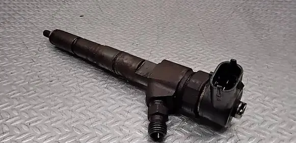 Opel Zafira B Fuel injector 0445110159