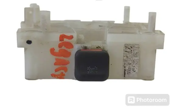 Subaru Legacy Hazard light switch 17B709