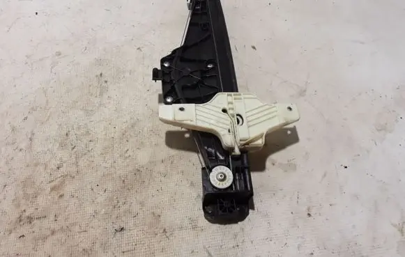 Peugeot 3008 II Rear window lifting mechanism without motor 9830389080