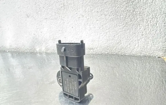 Opel Zafira B Air pressure sensor 55568175 0281006077 1009243A04
