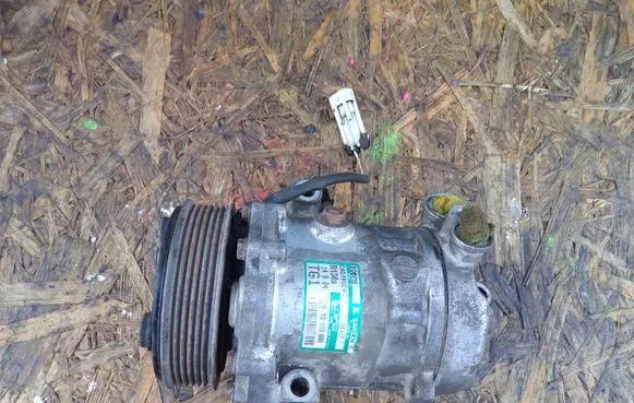 Opel Agila A Air conditioning (A/C) compressor (pump) 13106850 06039009462