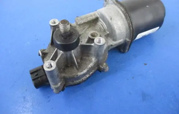 Mazda 2 Front wiper linkage and motor