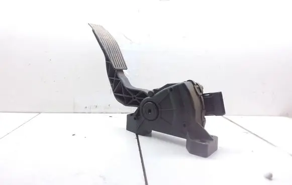 Opel Vectra C Accelerator throttle pedal 9186724